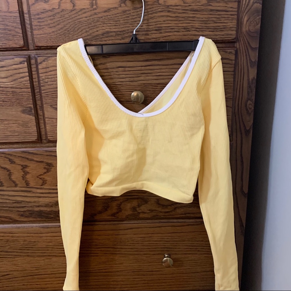 Glassons yellow long sleeved crop top